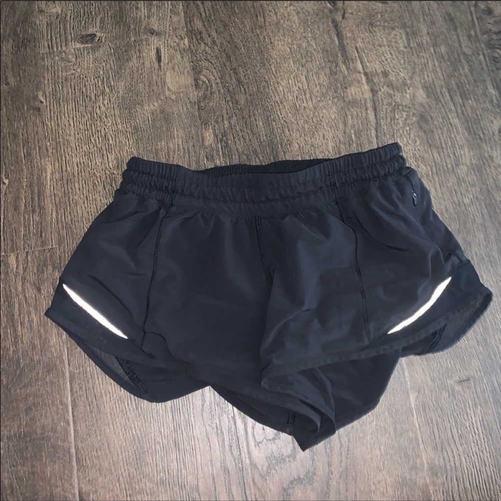 Lululemon Hotty Hot shorts